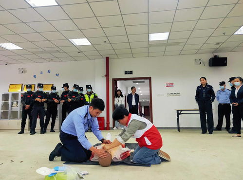 觀山湖區(qū)高鐵經(jīng)濟(jì)帶服務(wù)中心開展應(yīng)急救護(hù)技能培訓(xùn)與信息技術(shù)咨詢服務(wù)